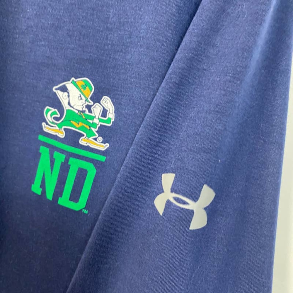 Men's L UNDER ARMOUR Notre Dame 1/4-Zip Pullover Lightweight Leprechaun Top  25" - Picture 3 of 9